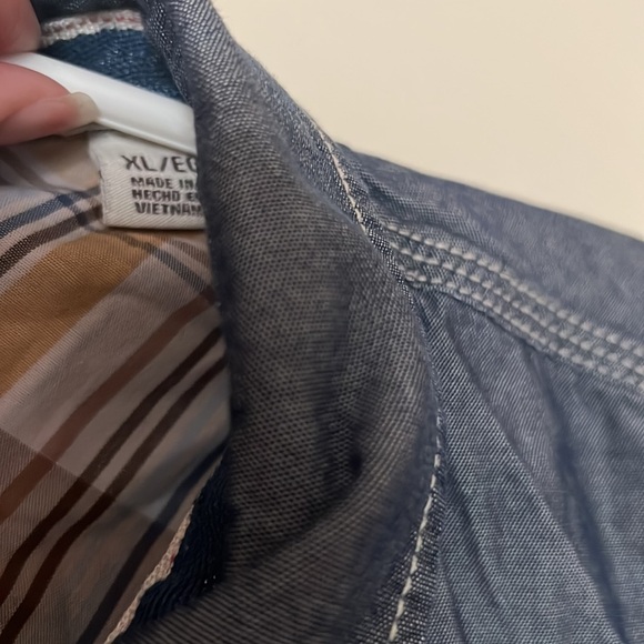 Weatherproof blue button down size: XL - Picture 4 of 8